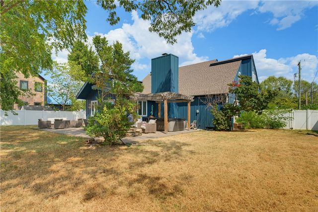 703 Bella Vista Road, Bentonville, AR 72712