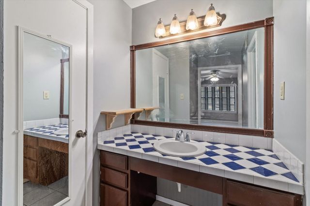 8487 BERGEN CV, Cordova, TN 38018