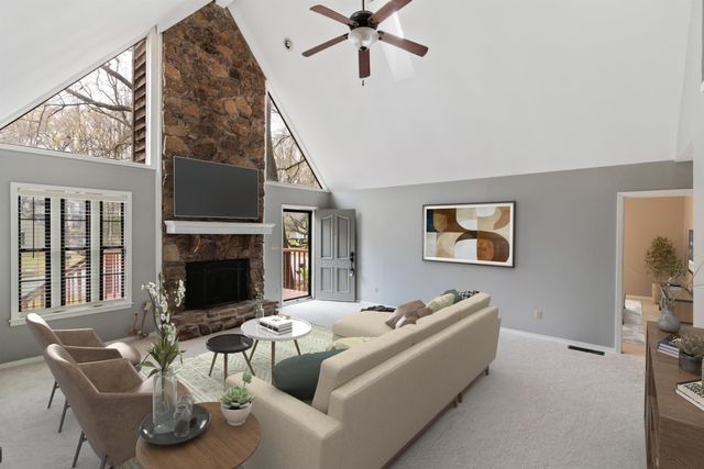 8487 BERGEN CV, Cordova, TN 38018