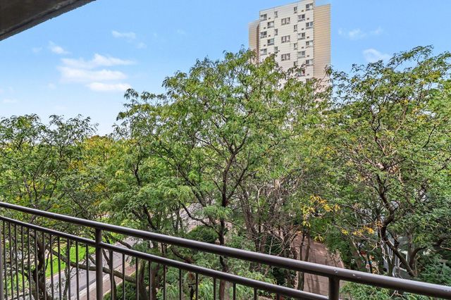 210 W Grant Street 615, Minneapolis, MN 55403