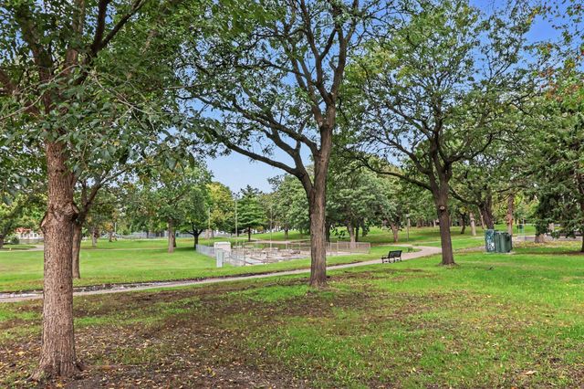 210 W Grant Street 615, Minneapolis, MN 55403