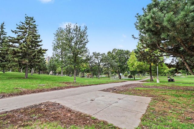 210 W Grant Street 615, Minneapolis, MN 55403