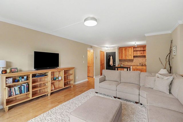 210 W Grant Street 615, Minneapolis, MN 55403