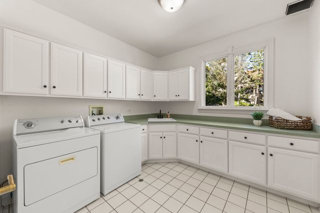26 N Julian Street, Naperville, IL 60540