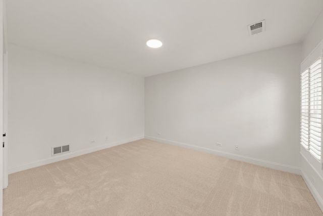 26 N Julian Street, Naperville, IL 60540