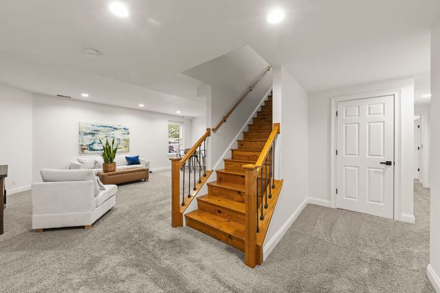 26 N Julian Street, Naperville, IL 60540