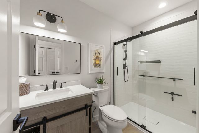 26 N Julian Street, Naperville, IL 60540