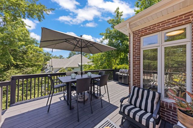 26 N Julian Street, Naperville, IL 60540