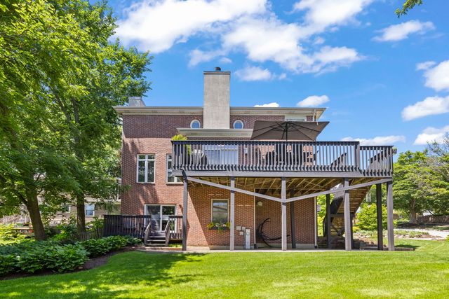 26 N Julian Street, Naperville, IL 60540