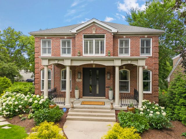 26 N Julian Street, Naperville, IL 60540