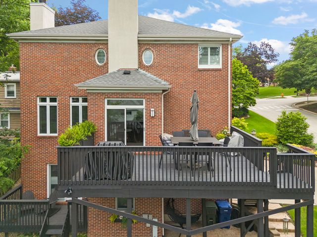 26 N Julian Street, Naperville, IL 60540