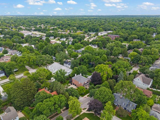 26 N Julian Street, Naperville, IL 60540