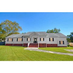 1004 Magnolia Lane, Moncks Corner, SC 29461