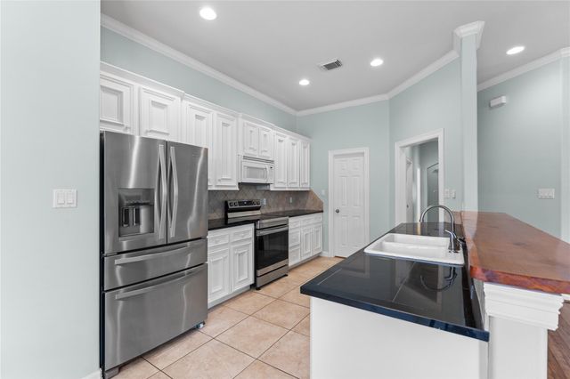 12625 Stuart Drive, Montgomery, TX 77356