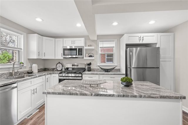 2062 Elmbrook Lane, Scott Twp, PA 15243