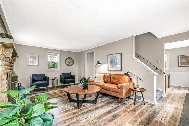 2062 Elmbrook Lane, Scott Twp, PA 15243
