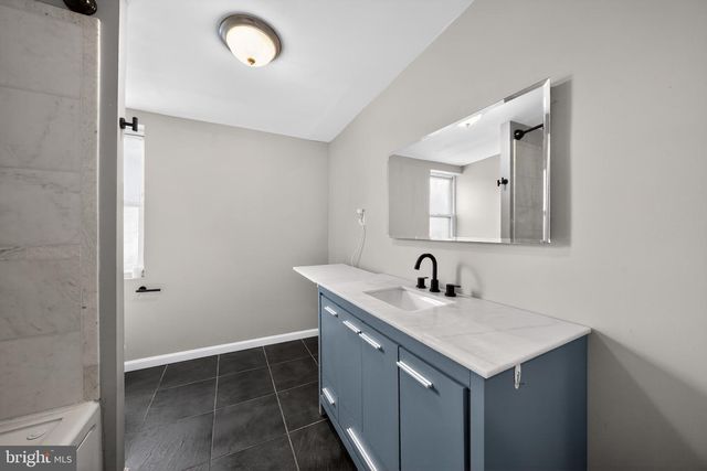 2448 AMBER ST, Philadelphia, PA 19125