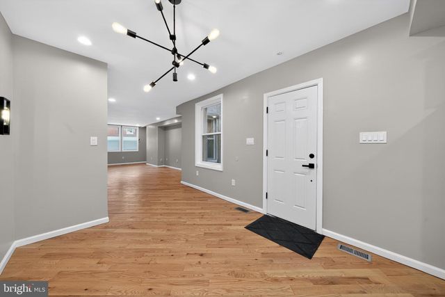 2448 AMBER ST, Philadelphia, PA 19125
