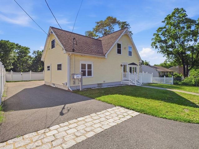 53 Willard St, Ayer, MA 01432