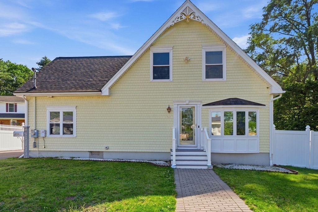 53 Willard St, Ayer, MA 01432