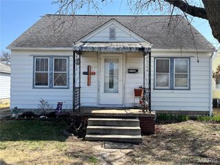 447 N 3rd Street, Wood River, IL 62095