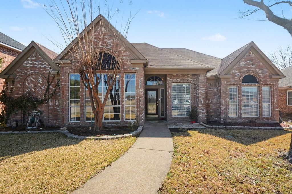 2416 Rebecca Drive, Sachse, TX 75048