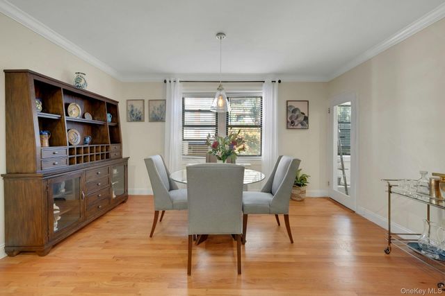 68 E Hartsdale Avenue 5M, Hartsdale, NY 10530