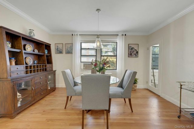 68 E Hartsdale Avenue 5M, Hartsdale, NY 10530