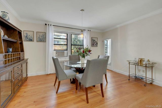 68 E Hartsdale Avenue 5M, Hartsdale, NY 10530