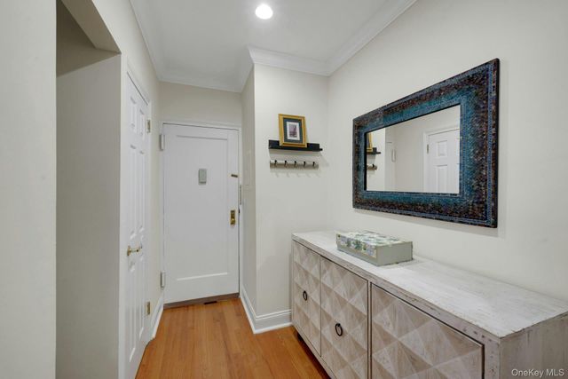 68 E Hartsdale Avenue 5M, Hartsdale, NY 10530