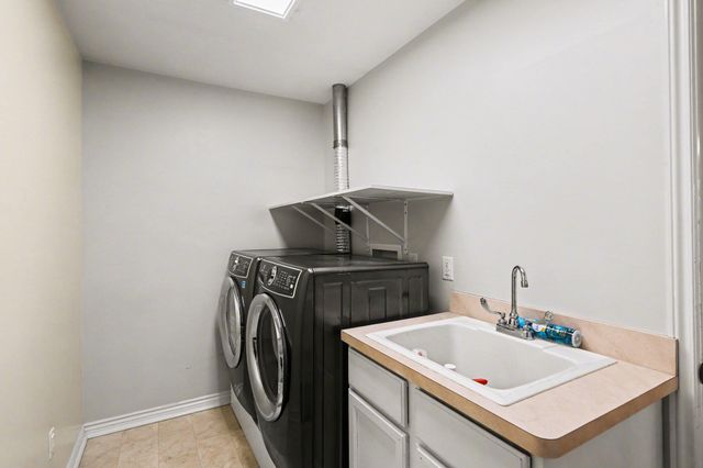 13574 Orchard Court, Gregory, MI 48137