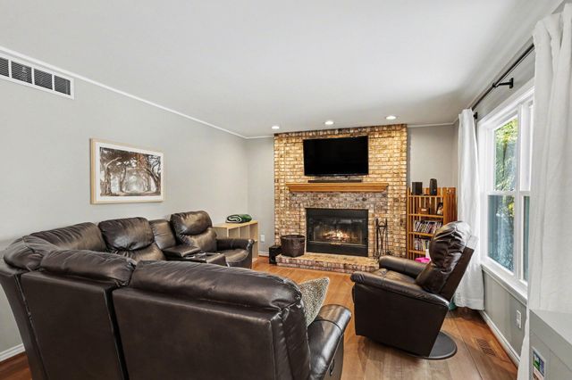 13574 Orchard Court, Gregory, MI 48137