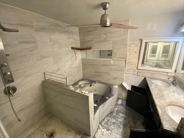 1201 Mossvine Drive, Plano, TX 75023