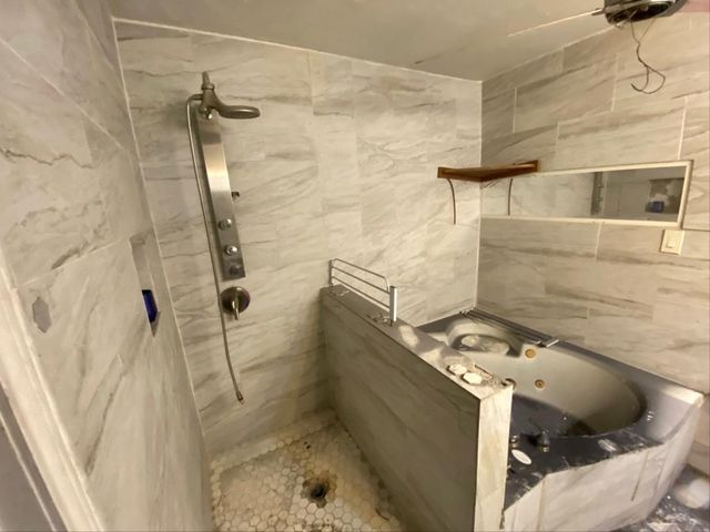 1201 Mossvine Drive, Plano, TX 75023