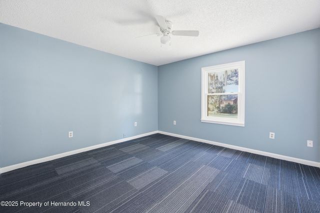 5434 County Road 122N, Wildwood, FL 34785