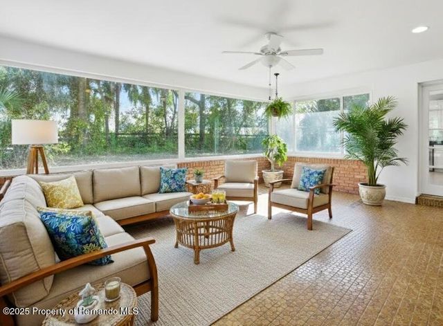 5434 County Road 122N, Wildwood, FL 34785