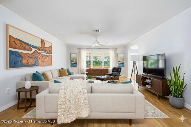 5434 County Road 122N, Wildwood, FL 34785