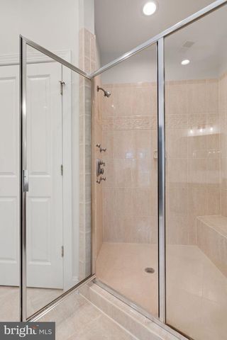 9185 TOPAZ ST, Fairfax, VA 22031