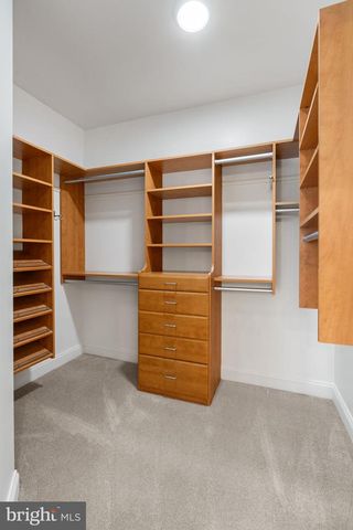 9185 TOPAZ ST, Fairfax, VA 22031