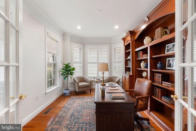 9185 TOPAZ ST, Fairfax, VA 22031