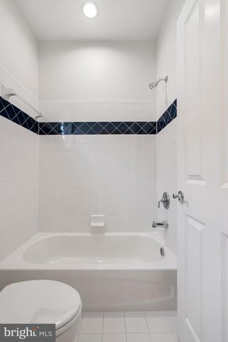 9185 TOPAZ ST, Fairfax, VA 22031