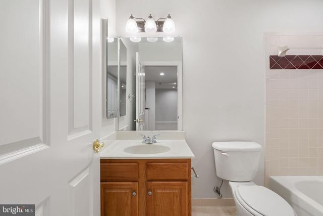 9185 TOPAZ ST, Fairfax, VA 22031