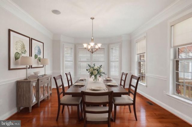 9185 TOPAZ ST, Fairfax, VA 22031