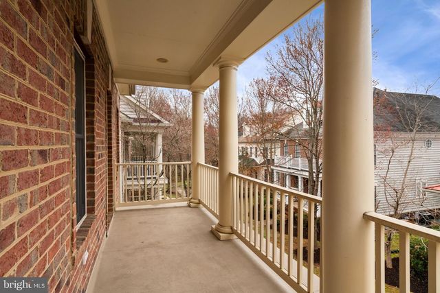 9185 TOPAZ ST, Fairfax, VA 22031