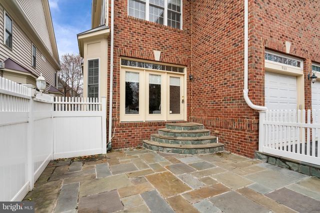 9185 TOPAZ ST, Fairfax, VA 22031