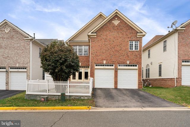 9185 TOPAZ ST, Fairfax, VA 22031
