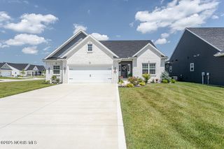 9846 Saugatuck Drive, Sylvania, OH 43560