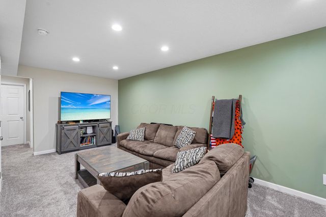 1601 Fox Fire Drive, Marysville, OH 43040