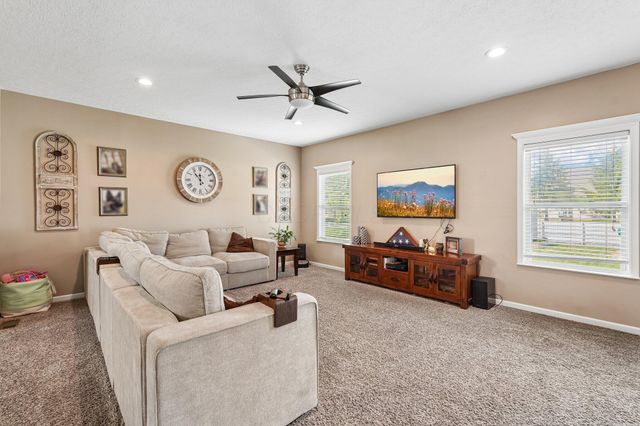 1601 Fox Fire Drive, Marysville, OH 43040