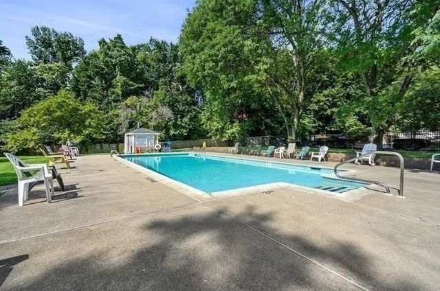 200 Swanton St 619, Winchester, MA 01890